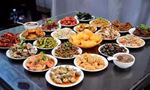 中国江西小炒：烟火中的热辣江湖 