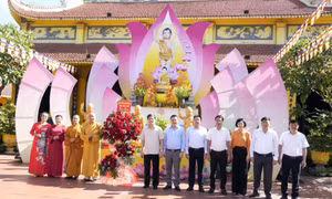 普天寺庆祝佛诞大典