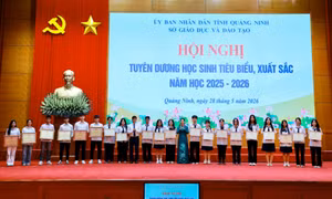 广宁省对278名优秀学生进行表彰