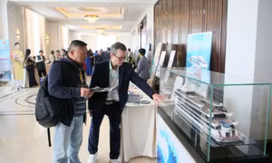 广宁在“2025年越南旅行日”上推介旅游产品