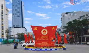 广宁省旗花飘扬 喜迎“江山盛会”