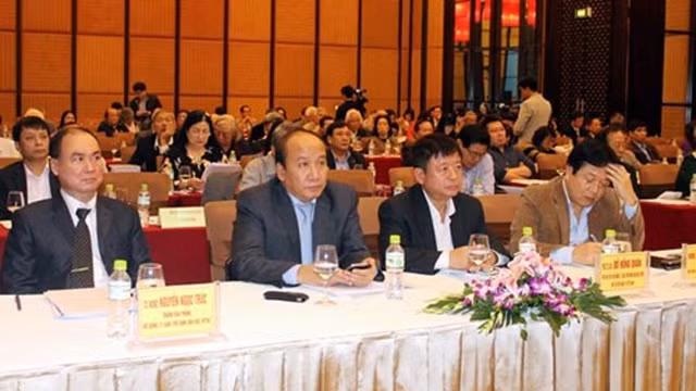 与会代表。（图片来源：教育与时代报）