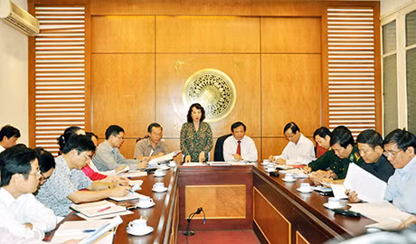 我省人民委员会武氏秋水在会上发表讲话。