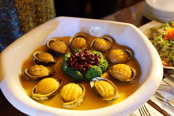 芒街市特有的美食。