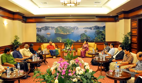 杜副书记会见斯里兰卡国会代表团。