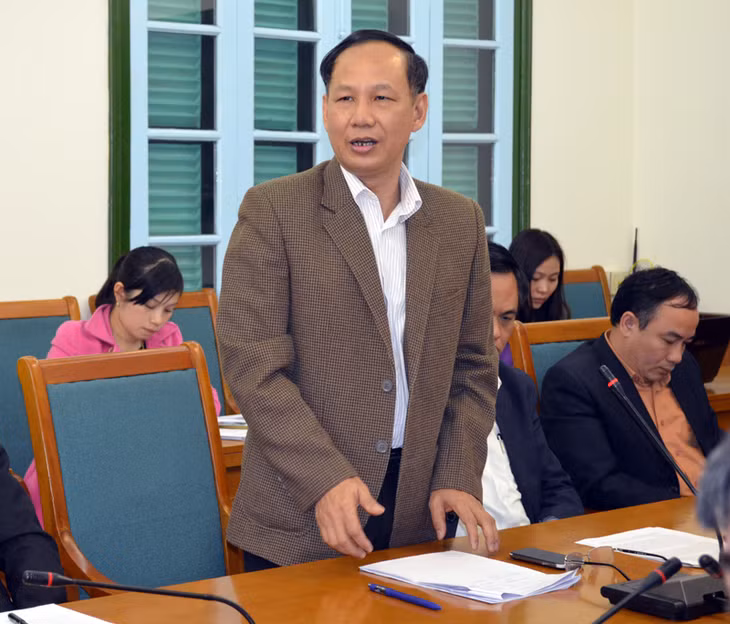 广宁报副总编辑阮文长在会上发表讲话。