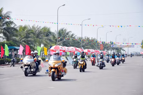 Giải chạy Marathon quốc tế Vịnh Hạ Long năm nay còn có sự tham gia dẫn đoàn của CLB Motor Hạ Long.