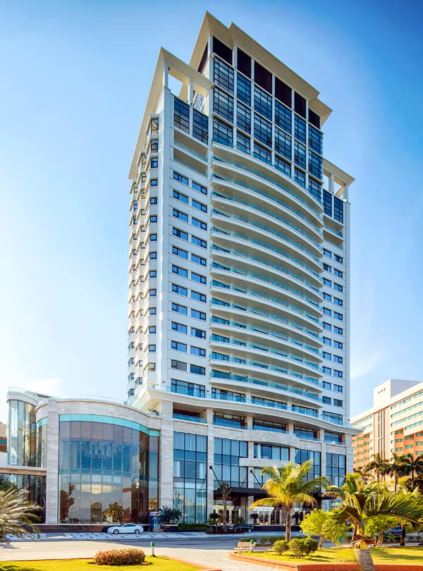 五星级下龙Wyndham Legend酒店，下龙旅游业的新高级居留服务项目。