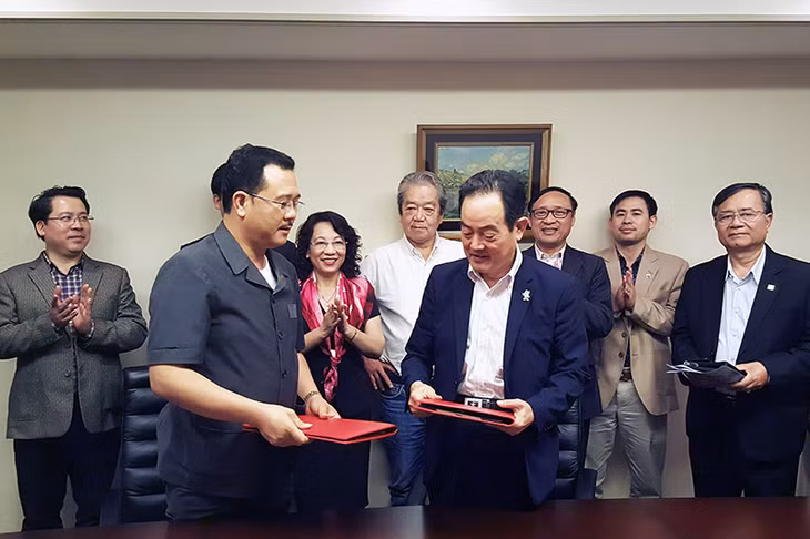 广宁省天顺祥与日本化肥公司签署合作备忘录。