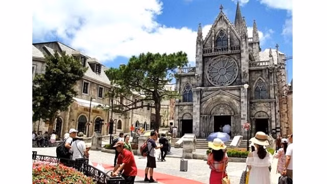 岘港市巴拿山旅游区。