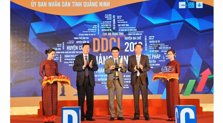 广宁省税务厅在15个厅局和行业竞争力指数排行榜上位居榜首。