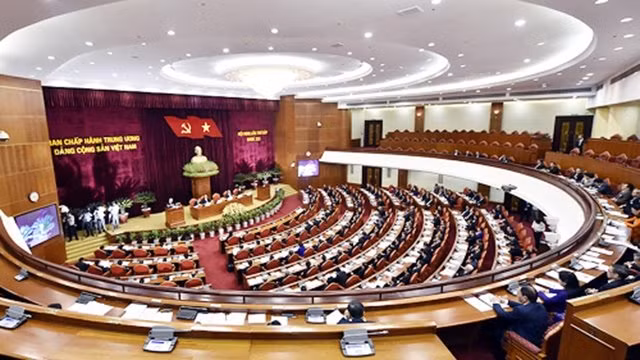 越共第十二届中央委员会第七次全体会议。（图片来源：VGP）