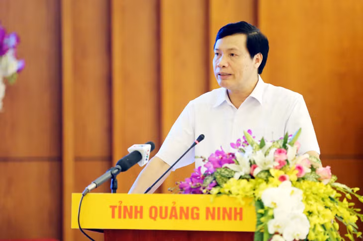 我省省委副书记、省人民委员会主席阮德龙在对话会上发表致辞。
