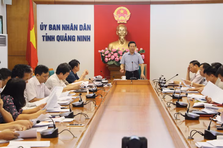 我省人民委员会副主席阮文成主持会议。