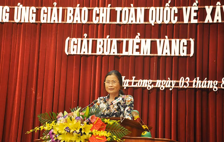 杜氏黄女士在启动仪式上发表讲话（图：广宁报）