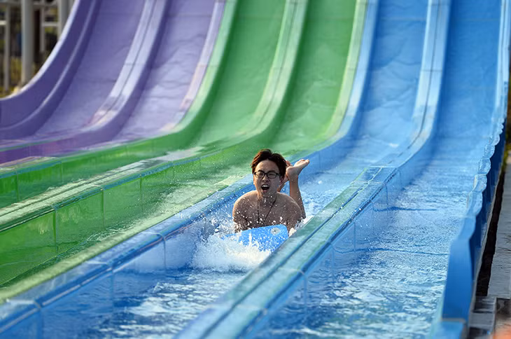 全部台风水上乐园的游戏设备都从欧洲进口并经过欧洲专家的检验和监管。