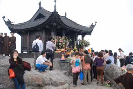 安子佛教圣地的铜寺