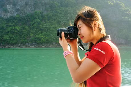 Không thể bỏ lỡ trước vẻ đẹp vịnh Bái Tử Long.