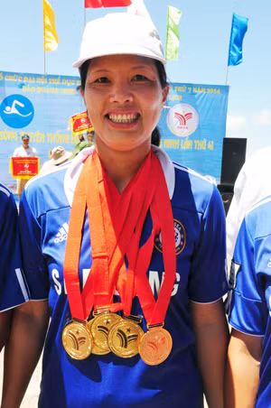 Đầy ắp huy chương.