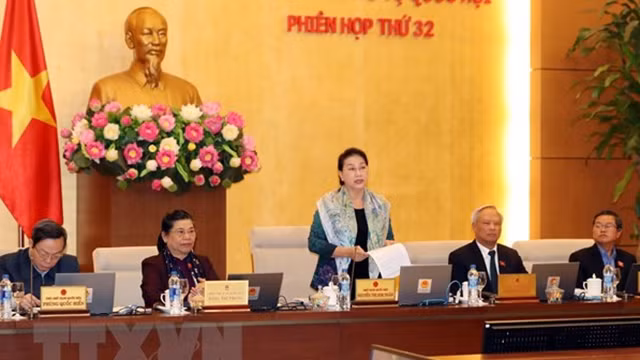 越南第十四届国会常委会第32次会议开幕。（图片来源：越通社）