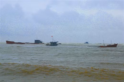 事发海域沉没和搁浅的货轮。