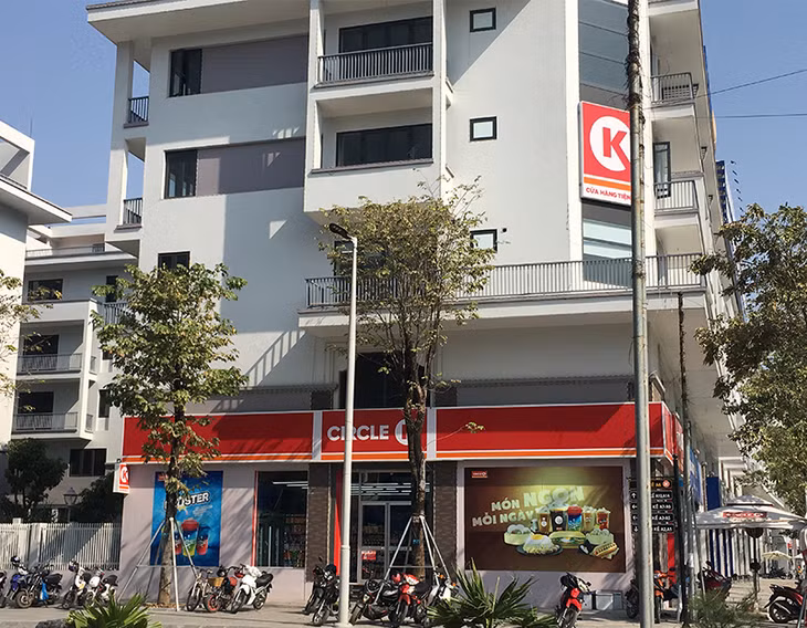 越南Circle K便利商店系统进驻我省，扩大业务，日益满足当地市民和游客的购物需求。