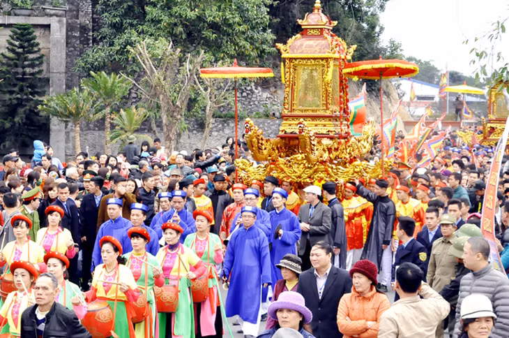 翁门庙会的迎神仪式。