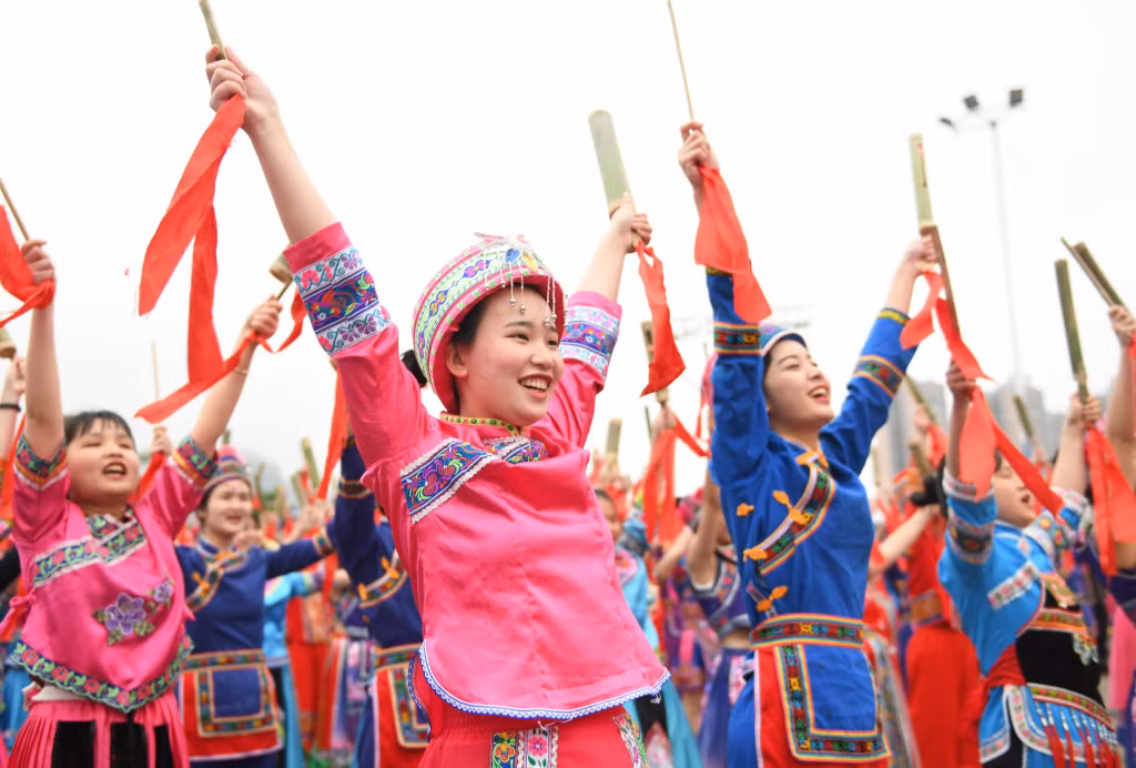 壮乡“三月三” 浓郁民族风 ảnh 4