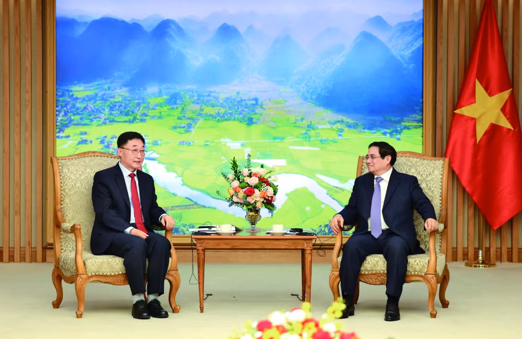 刘宁拜会越南总理范明政(图/黄克) Đồng chí Lưu Ninh gặp Thủ tướng Chính phủ Việt Nam Phạm Minh Chính(Ảnh / Hoàng Khắc)