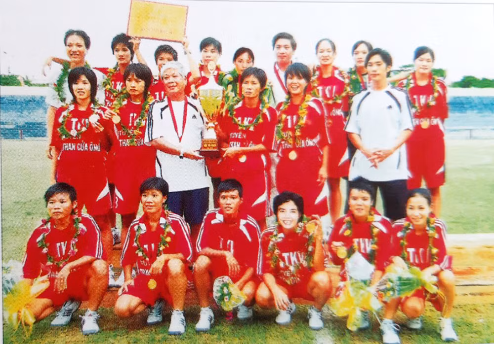 广宁女足获得2007年全国女子足球比赛。（资料图片）