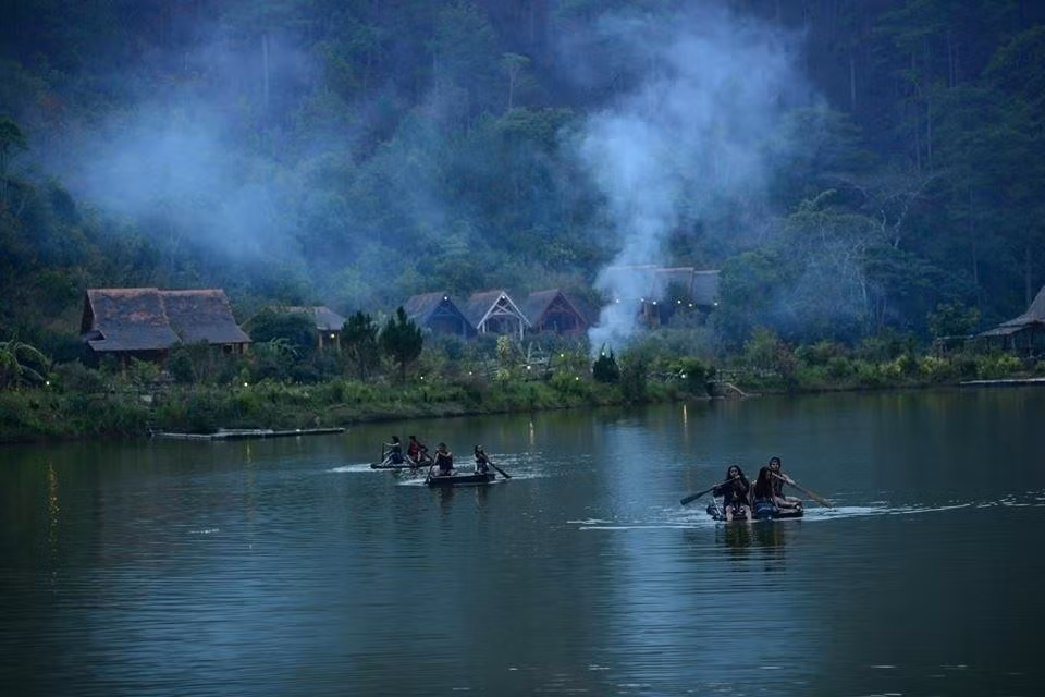 划船的乐趣 Vui thú với hoạt động chèo thuyền