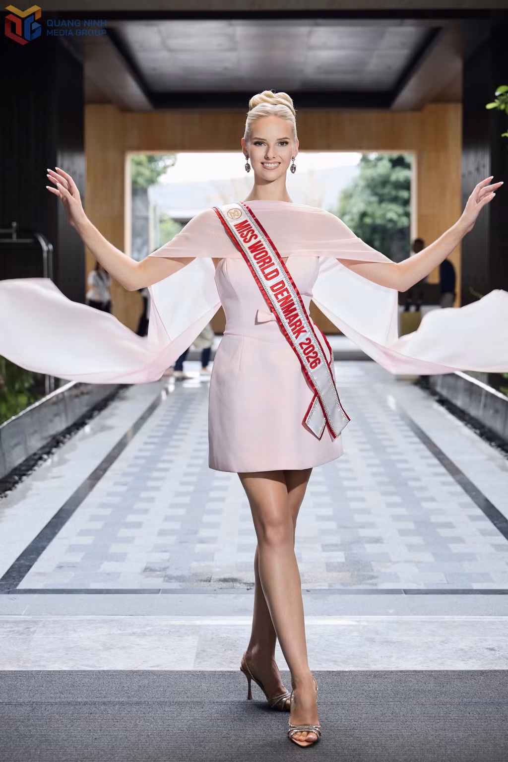 丹麦小姐约瑟芬·博特格（Josephine Bottger）表示，能够代表丹麦参加在越南举行的2026年世界小姐大赛，她感到十分喜悦与自豪。