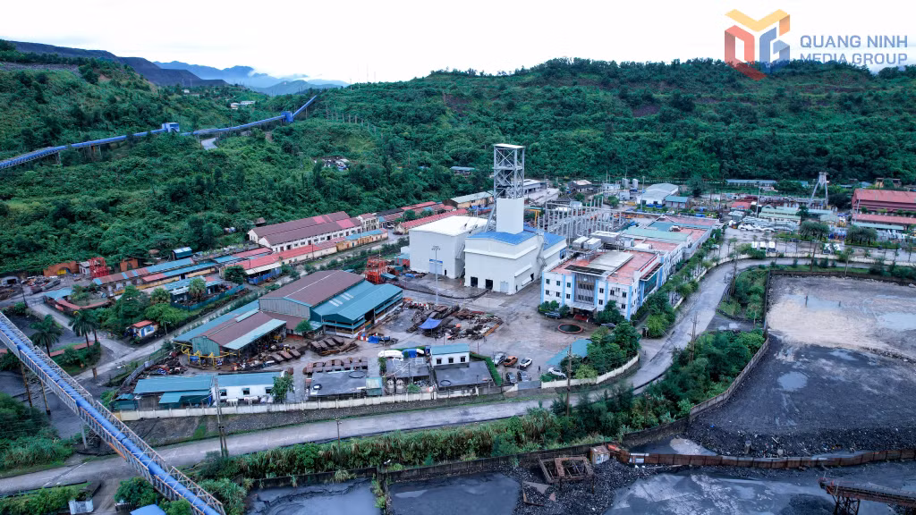 越南下龙煤炭公司溪蓝II-IV井工煤矿项目全景。