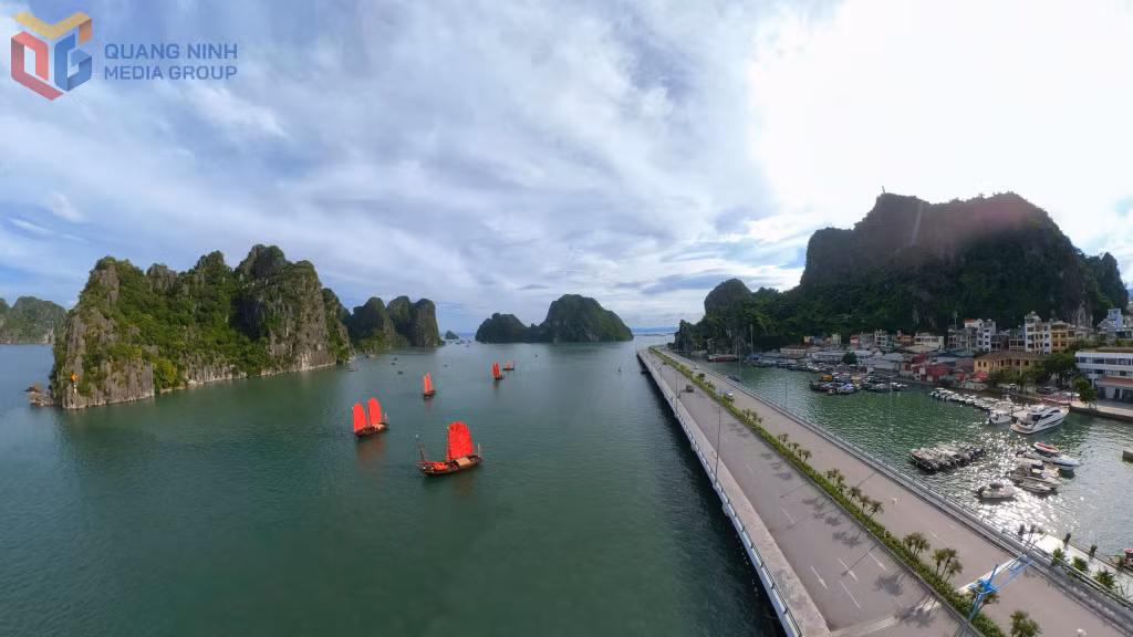 乘坐传统三板船探索遗产湾区沿岸风光的旅程，将为游客带来独一无二的全新体验。