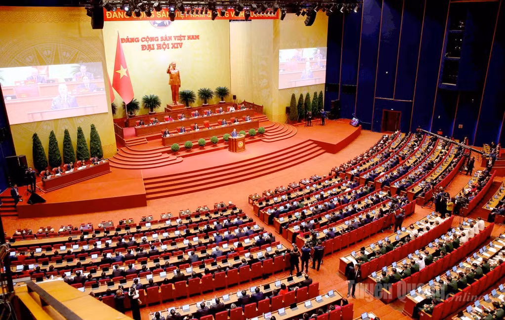 越南共产党第十四次全国代表大会隆重开幕全景 Toàn cảnh Phiên khai mạc trọng thể Đại hội toàn quốc lần thứ XIV của Đảng Cộng sản Việt Nam
