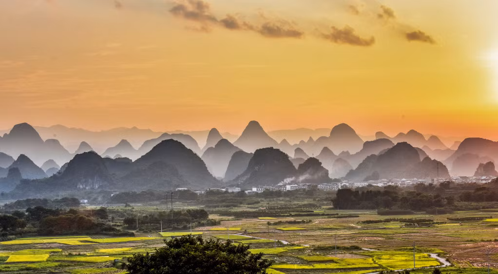 阳朔葡萄镇乌龙泉日落 Hoàng hôn ở suối Ô Long, thị trấn Bồ Đào, huyện Dương Sóc, Quế Lâm, Quảng Tây