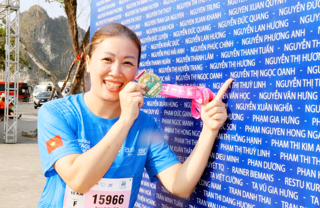 跑步者很高兴能够被录取，最重要的是很高兴能够征服自己的能力。