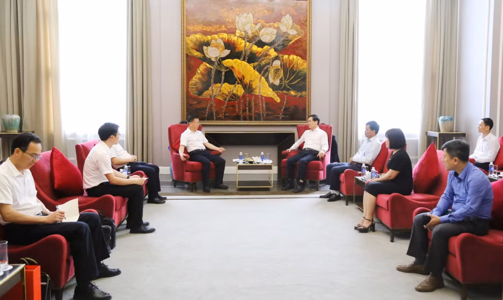 会见场景。