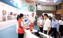 广宁省代表团赴中国福建省福州市闽江学院参观考察