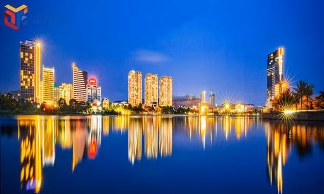 遗产之畔的城市