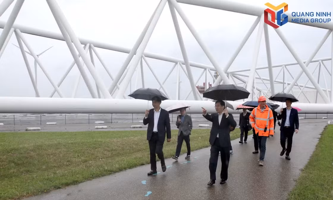 广宁代表团考察荷兰现代防洪排涝经验