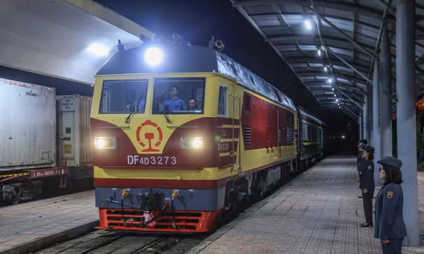 中越国际联运旅客列车：夜间旅程打造极具吸引力的跨境旅游产品