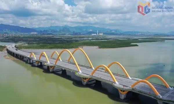 继情爱桥与黎明桥之后，广宁市继续推进陆门大桥的研究与投资，旨在为释放陆门湾的发展潜力注入强劲动能。