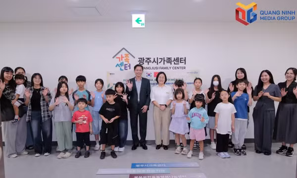 广宁市代表团考察韩国光州市社会福利模式