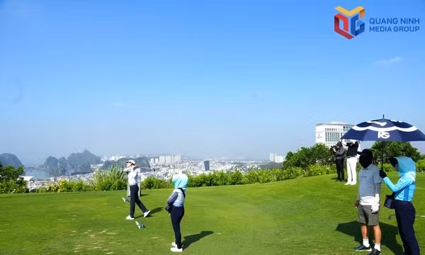 越南广宁市迎来多个韩国高尔夫旅游团