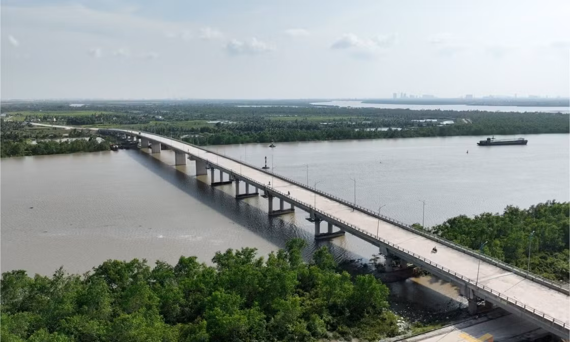 越南广宁市加快推进争江桥项目建设进度