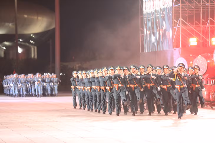 广宁省建省60周年庆典 ảnh 7