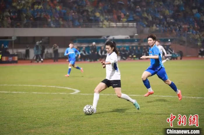 中越国际女足邀请赛在广西平果举行 ảnh 1