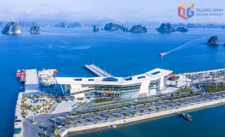 依托该港口，当地已开辟多条连接拜子龙湾与下龙湾的旅游线路，旨在拓展旅游空间，增强区域联动。