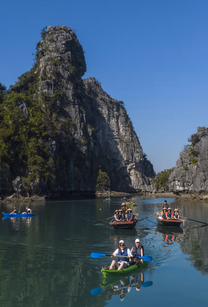 这里已成为热门旅游目的地，吸引着众多国内外游客前来探索和体验。